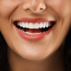 A ortopedia facial é uma área primária da odontologia que vai além da aparência dos dentes. Chamados de perfilistas. Ela foca no crescimento e desenvolvimento dos ossos faciais, garantindo uma harmonia entre função e estética. Na Clínica VRSantos Odontologia na Barra da Tijuca, o Dr. Vinícius Santos utiliza sua vasta experiência para transformar a vida de seus pacientes, oferecendo soluções personalizadas e eficazes.